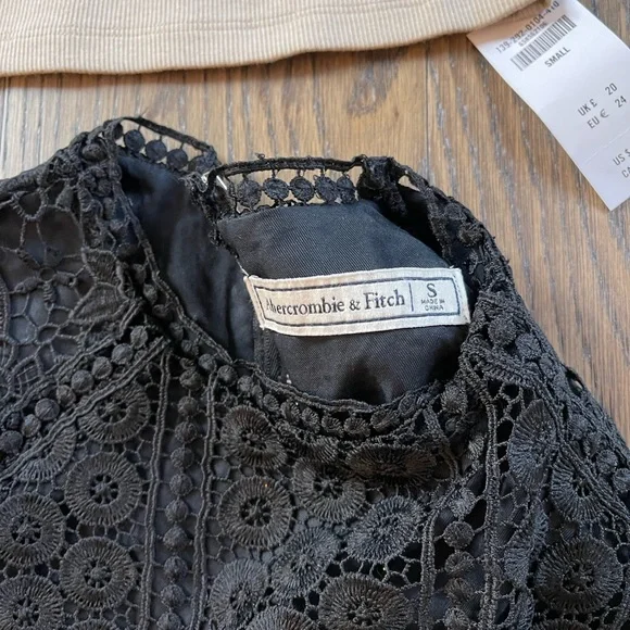 Abercrombie Lot of 5 Small Tops Coverup Skirts S - Picture 8 of 11